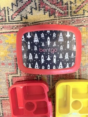 Bentgo Kids Lunchbox with Rocket Print - Red & Yellow Inserts